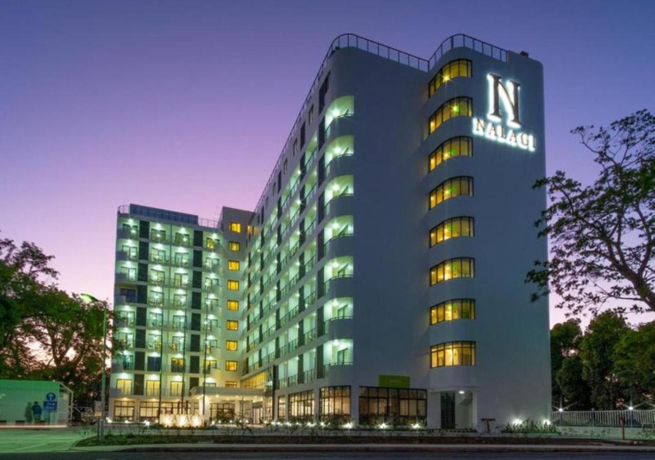 Nalagi Hotel Nadi Extérieur photo